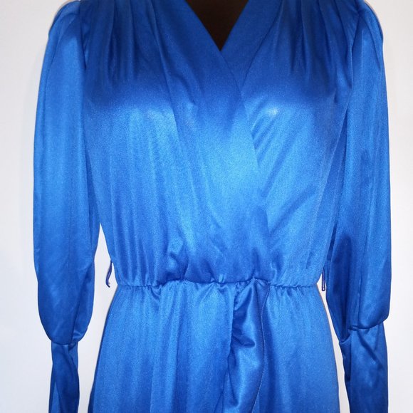 ruffled wrap dress, blouson sleeves, vintage from late 70s-80s, made in Canada - Picture 7 of 16